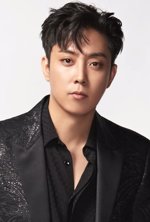 Most Handsome K-pop Idols - 1